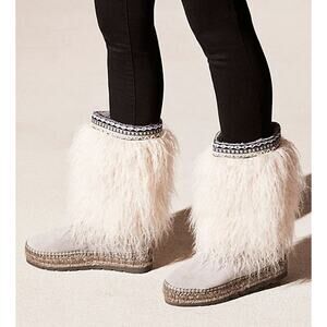 Free People Blanche Mountain Boots Suede Fuzzy Faux Yak Fur Mid Calf Snow Boot